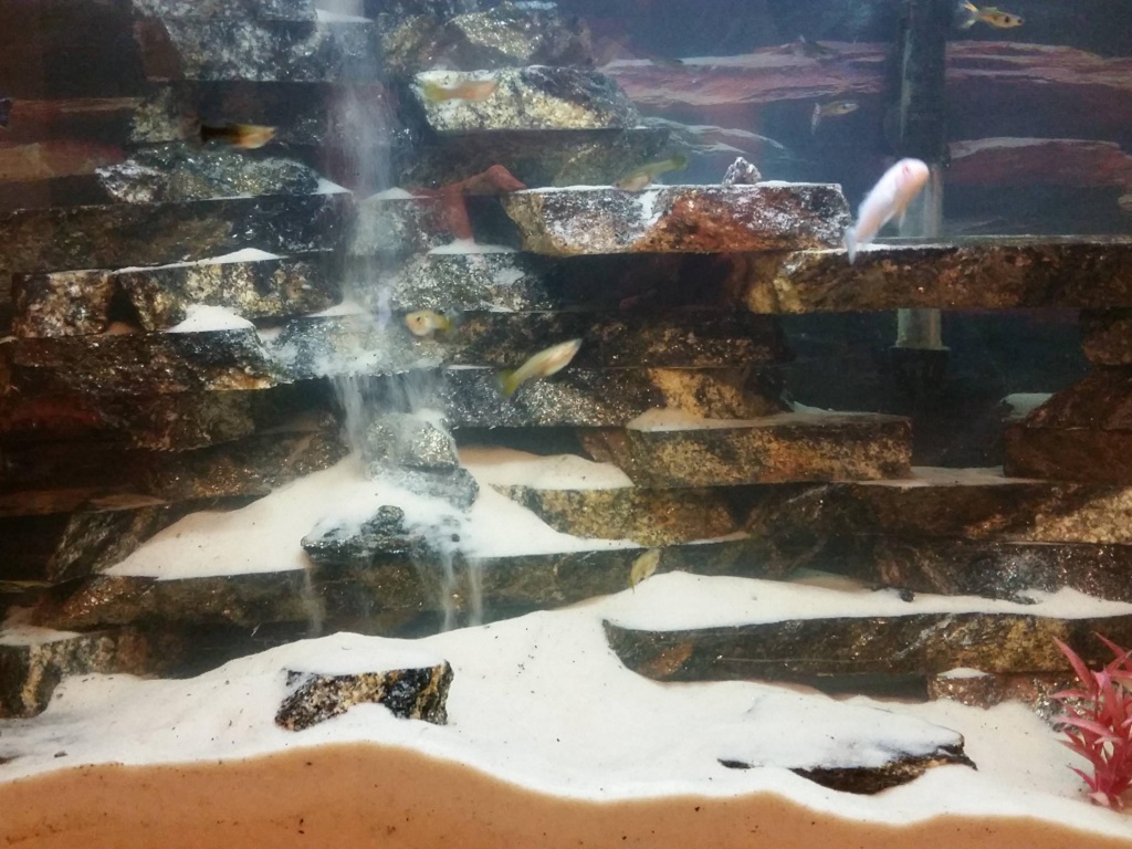 водопад в аквариуме