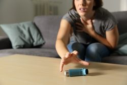 Астматический статус: причины, клинические признаки, неотложная помощь